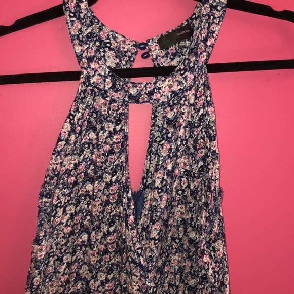 Navy blue floral romper - Picture 3 of 4